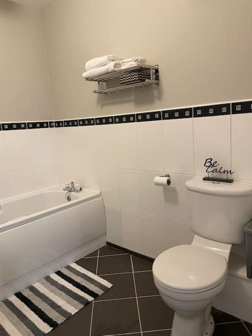 Entire Apartment , Centre Carrick on Shannon Kültér fotó