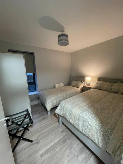 Entire Apartment , Centre Carrick on Shannon Kültér fotó